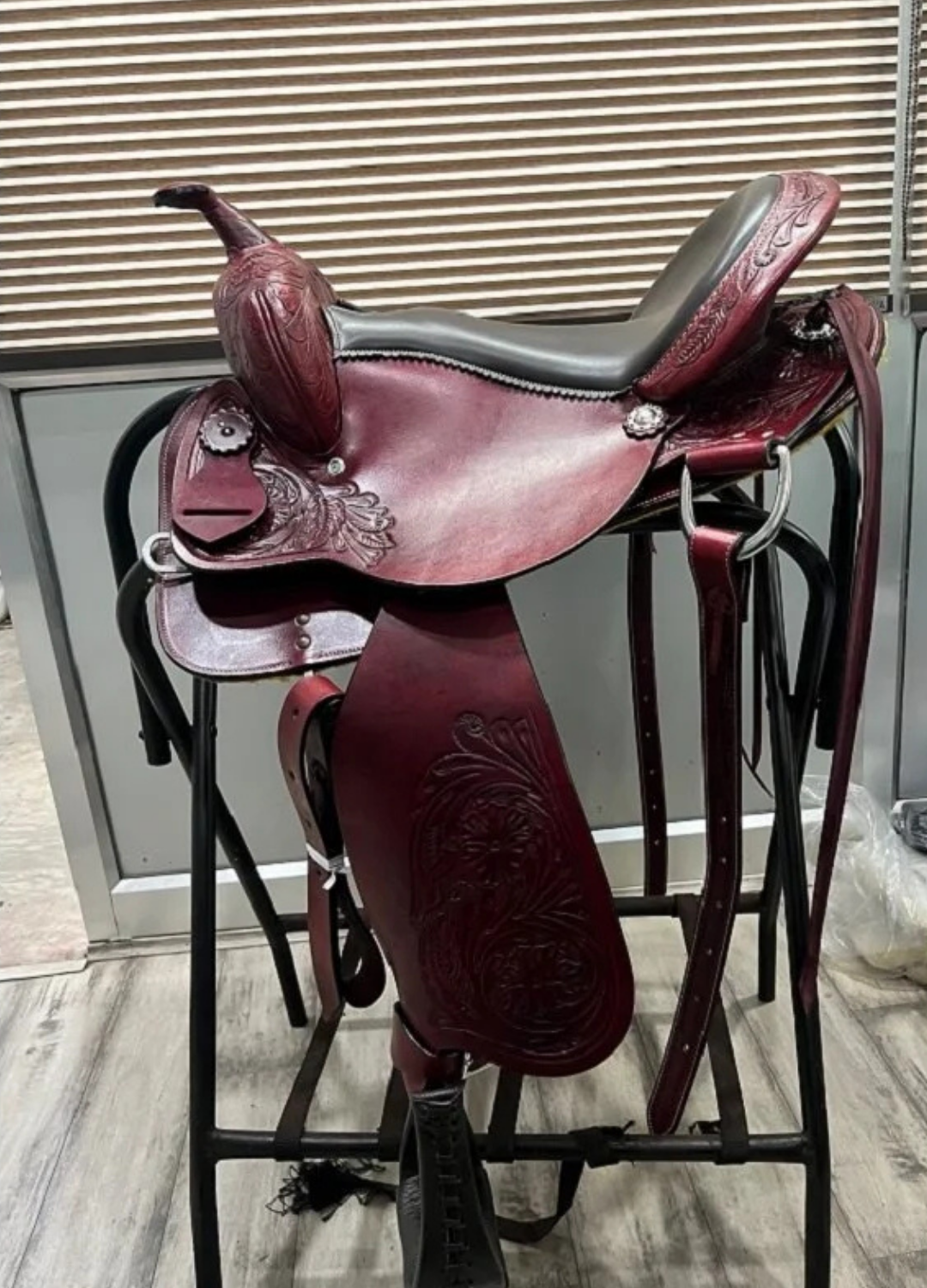 Dalton Saddles - Full-Grain Cowhide Premium Western Saddle  D-A317 (Handmade)